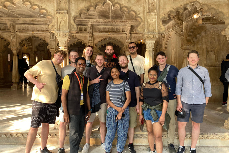 Udaipur: Private City Tour with Multilingual Guide