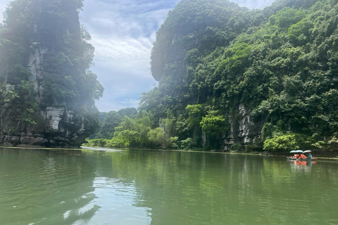 HOA LU - BAI DINH - TRANG AN - CAVERNA MUA DE NINH BINH