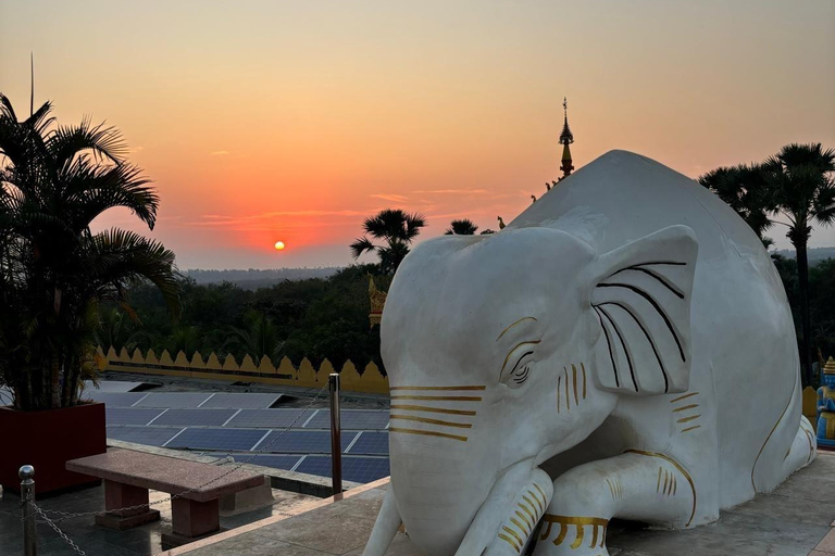 Mumbai: tour globale della Pagoda Vipassana con trasportoTour mondiale delle pagode Vipassana con trasporto incluso