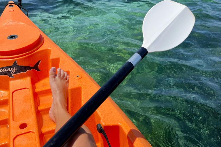 Menorca: Guided kayak tour of Mongofre and Addaia Bay