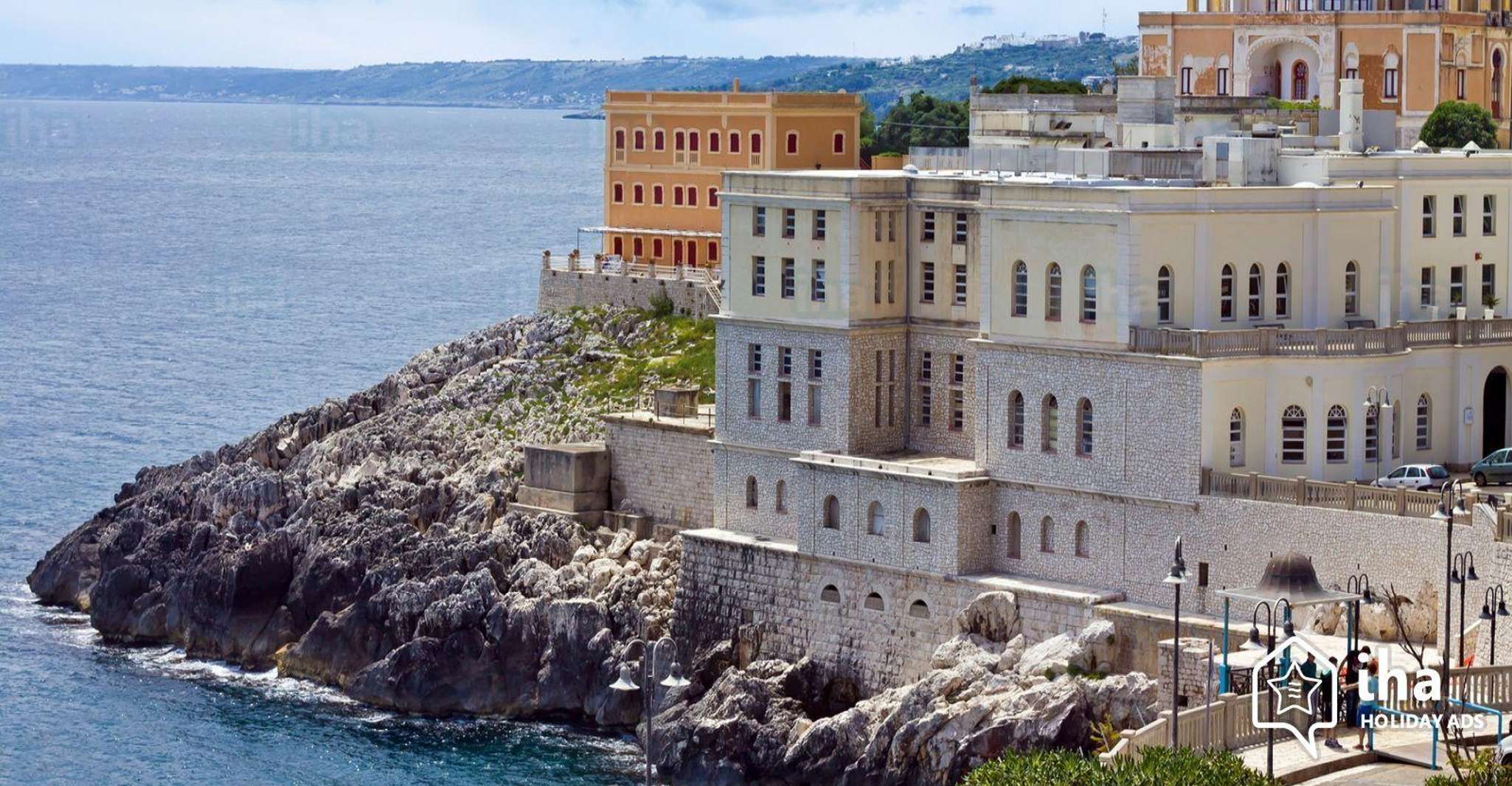 Gita in barca a Santa Cesarea Terme da Castro - Housity