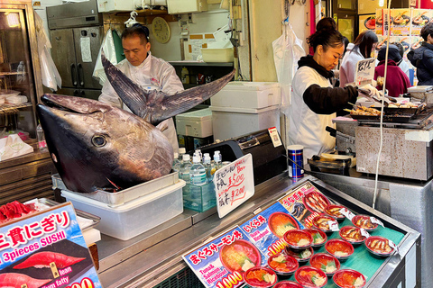 Tsukiji Market: Private Tour with a Local Guide