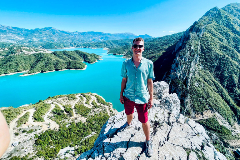 Randonnée sur le mont Gamti et le lac Bovilla depuis Tirana en Land Rover