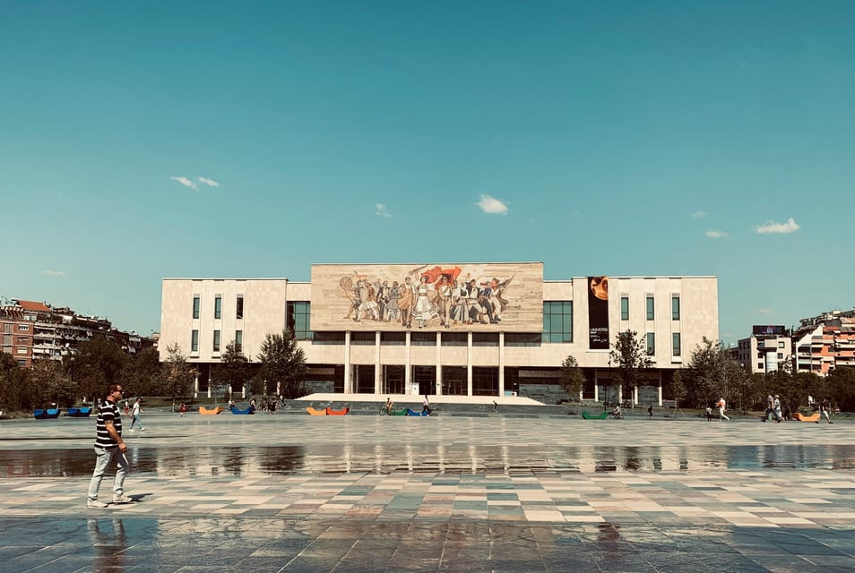 Explore Skanderbeg Square