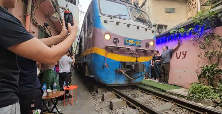 Hanoi Street Foodtour Besuch Train Street Altstadt hinzufügen