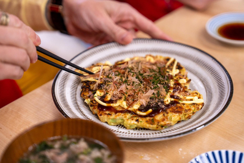 Osaka : Cours de cuisine et dégustation de saké avec visite du marché local