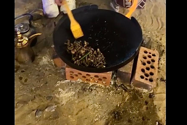 Jeddah or Mecca: Desert cooking class with a local dinner