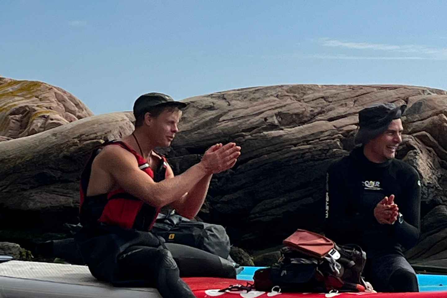 Fjällbacka: Seaweed Picking and SUP Paddling Tour
