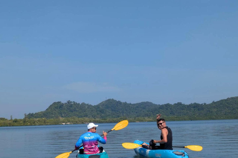 Khao Lak: Na Yak Island Canoeing and Snorkeling Tour