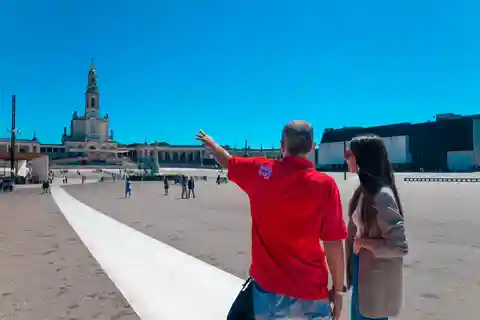 From Lisbon: Fátima, Nazaré & Sintra – 3 Cities Guided Tour