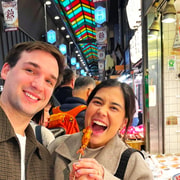 Kyoto: Nishiki Market Tour with a Local Foodie & Tastings