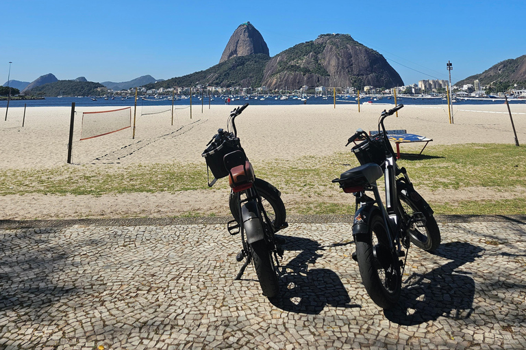 Guidad tur på elcykel i Rios historiska centrum upp till Ipanema