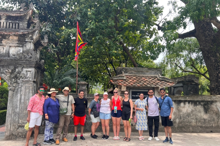 Vanuit Hanoi: dagtrip Hoa Lu, Mua Cave en Tam CocHoa Lu, Mua-grot en Tam Coc-dagtrip met ophaalservice