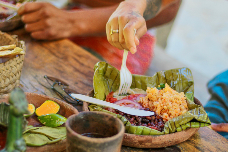 Z Huatulco: Egzotyczny ogród w ekoturystycznym ranczu i wizyta w punkcie widokowym.Z Huatulco: Egzotyczny ogród w ekoturystycznym ranczu i wizyta w punkcie widokowym