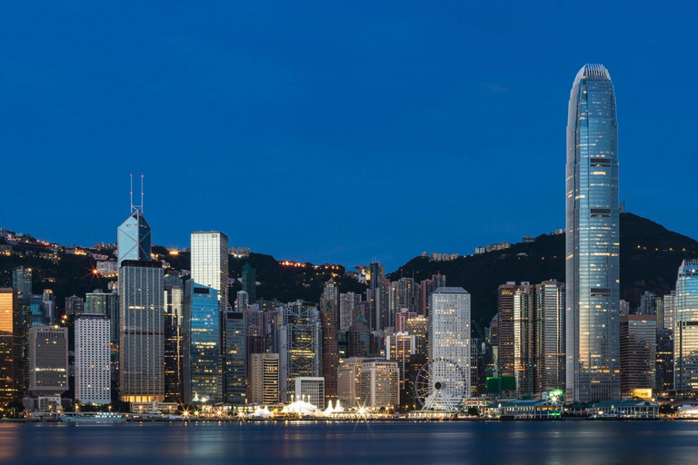 Hong Kong: Night Cruise & Buffet Dinner with Hotel Pickup