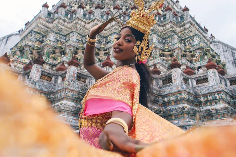 Bangkok: Thai Costume Rental - Hairdo, Makeup & Accessories