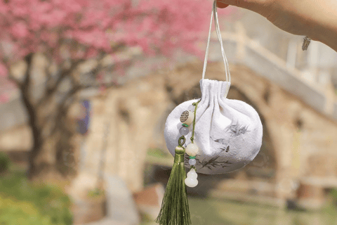 Guangzhou: Herbal Sachet Making Workshop