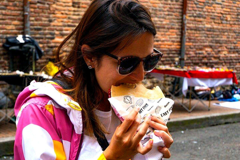 Bogotá: La Candelaria Street Food Tour with 7 Tastings