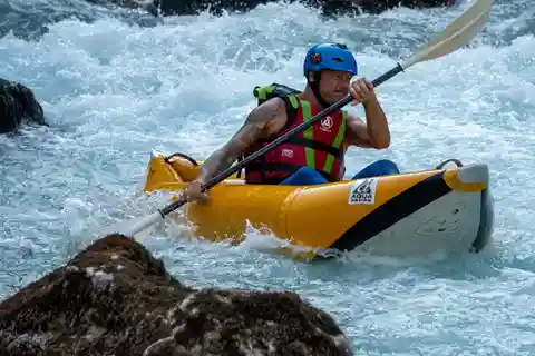 2 Stunden von Wien: Adrenalin-Kajakfahren in der Steiermark + GoPro-Aufnahmen