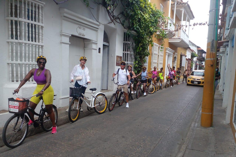 Cartagena: tour storico, culturale e di graffiti in bicicletta