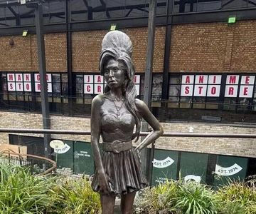 Londres: Tour pelos bares de Amy Winehouse com bebidas e petiscos