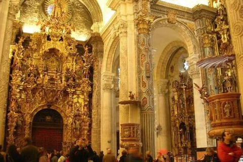 Seville: Cathedral & Giralda Entry Ticket with Audio Guide