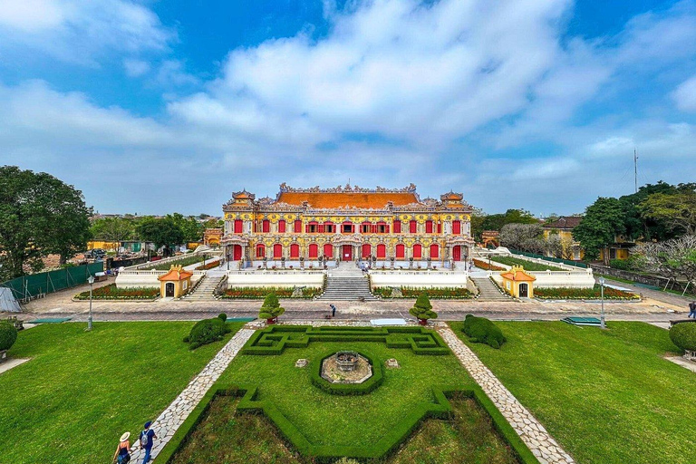 Discover Hue: Perfume River, Imperial Citadel, Royal Tombs Group Tour