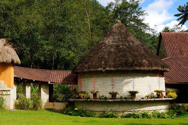 Chachapoyas: Revash Mausoleums och Leymebamba Museum