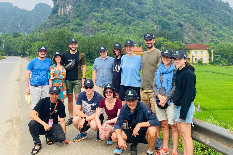 Phong Nha Cave & Paradise Cave: Guided Tour Boat & Explore Group Tour with Drop-Off in Hue