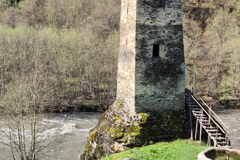 Batumi: 4-Day: Golden Fleece Legend & Medieval Svaneti Tower
