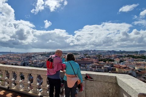Lisbon: Graça Church Entry Ticket with Drink on the Terrace