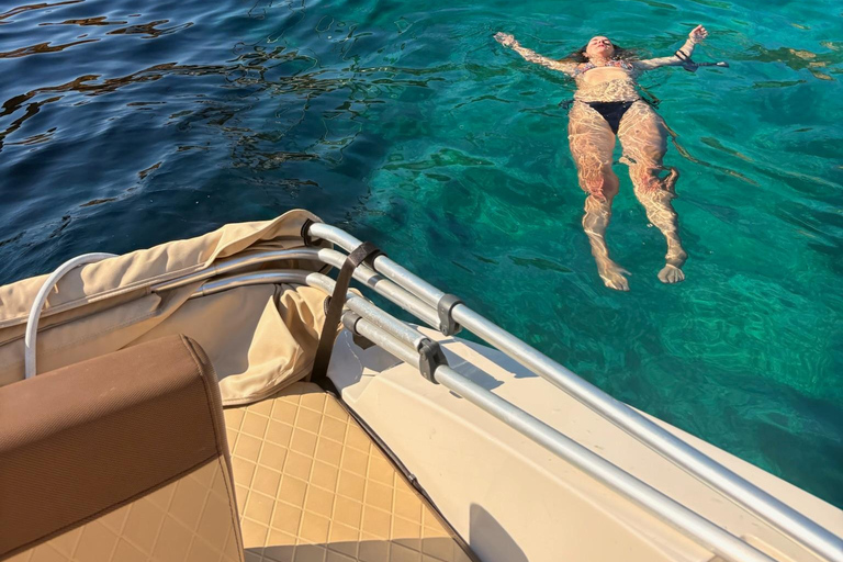 Malta: Private Boat Charter to Comino & Blue Lagoon Malta: Afternoon Private Boat Charter Comino & Blue Lagoon