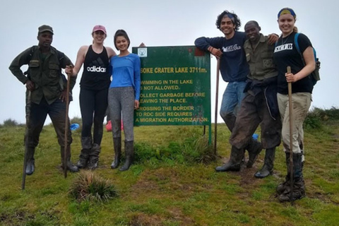 Kigali: Bisoke Volcano Hike & Gorilla Guardians Tour