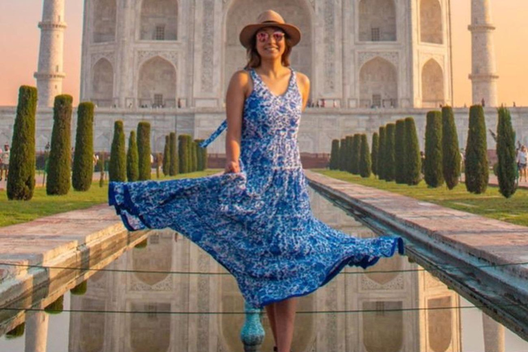 Taj Mahal e Agra: tour da Delhi in treno GatimaanDa Delhi: tour all-inclusive di Taj Mahal e Agra in Gatiman