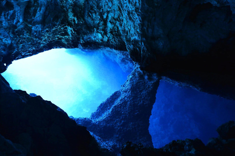 Split: Blue Cave, Green Cave & 5 Islands Boat Adventure Tour Private Speedboat Tour – Choose Your Route or Follow Us