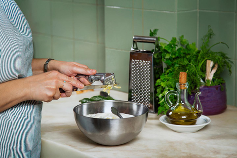 Athens: Farmer's Market Visit and Vegan Cooking Class