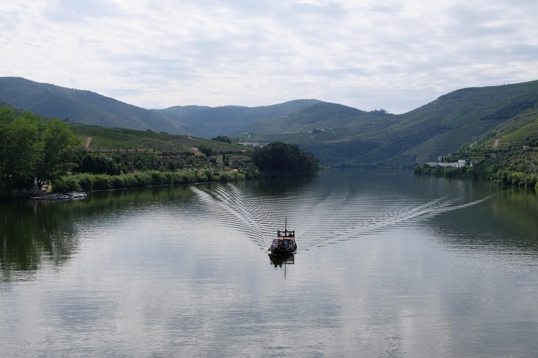 From Porto: Douro Valley with Wine Tasting & Optional Lunch From Porto: Douro Valley Tour with Wine Tasting & Lunch