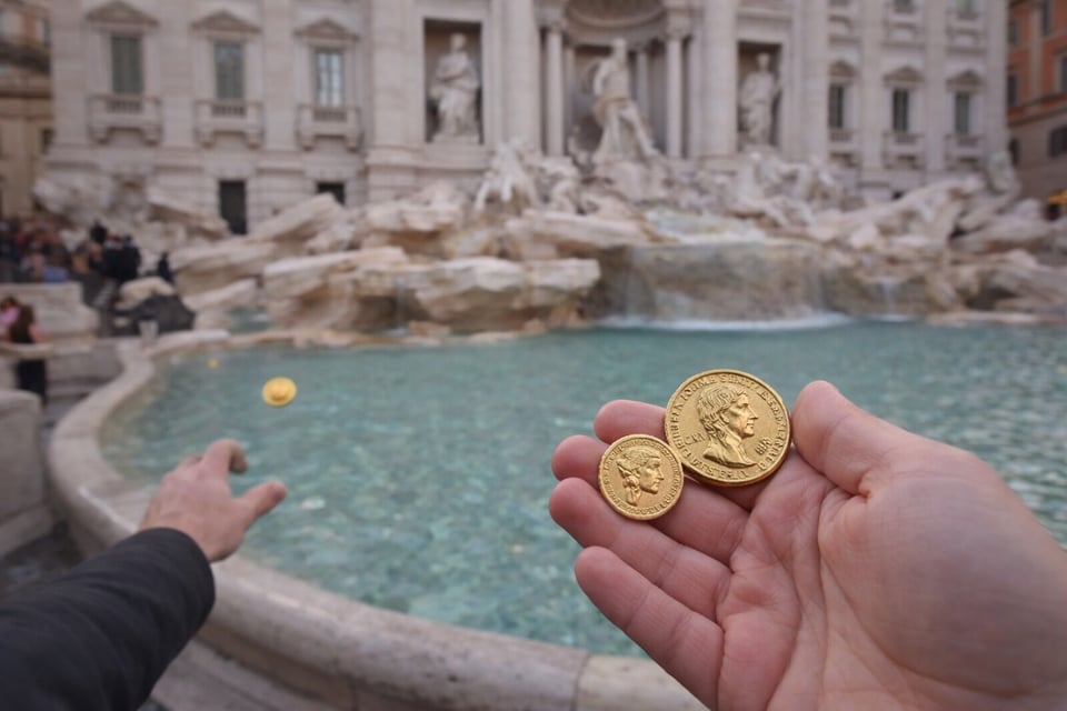 Trevi-Brunnen: Zugang zum Ritual mit kaiserlichen Münzen und Audioguide Trevi-Brunnen: ...