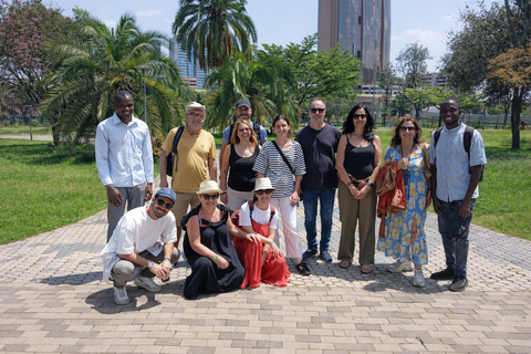 Nairobi: Historical Walking Tour with Art Historian Guide