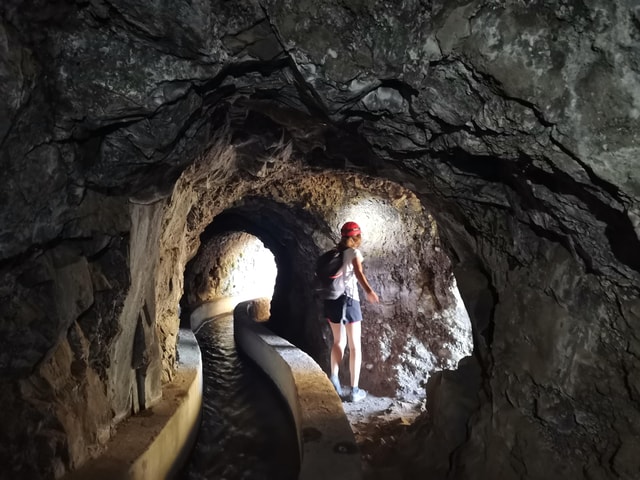 Quellen von Marcos und Cordero: Trekking zwischen Tunneln und Schluchten