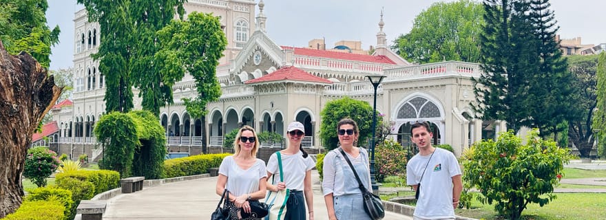 L'expérience complète de Pune : Une visite d'une jounée (AC Car Tour)