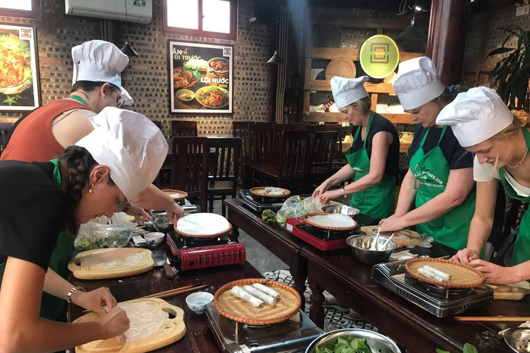 Aventura gastronómica en Hanoi: Visita al mercado vietnamita y clase de cocinaHanoi: Visita al mercado vietnamita y clase de cocina - INSCRÍBETE