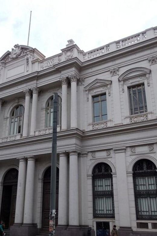 Colagem de mídia