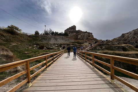 ¡Excursión de 2 días a Capadocia con almuerzo!Excursión de 2 días a Capadocia con almuerzo y entradas