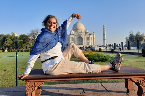 Excursão de um dia ao Taj Mahal e ao Forte de Agra a partir de AhmedabadPasseio sem voos