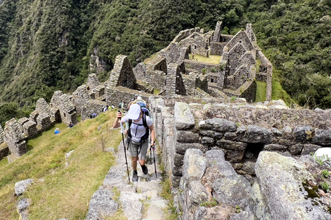 Inca Trail to Machu Picchu and Puerta del Sol Inca Trail to Machu Picchu and Puerta del Sol Panoramic Train