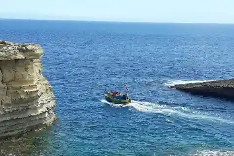 Gita in barca a Marsaxlokk e sulla costa di Delimara: incl. St.