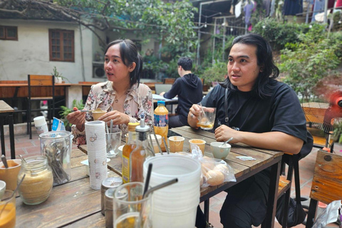 Clase de elaboración artesanal de café en Hanoi con Train StreetTour en grupo reducido