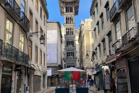 Lizbona: zwiedzanie Lizbony elektrycznym tuk tukiemLizbona: Prywatna wycieczka po mieście elektrycznym Tuk Tukiem