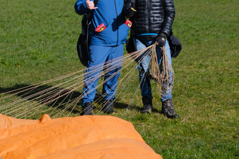 Lucerne: Tandem Paragliding – All-in-One – Lake Lucerne or Engelberg
